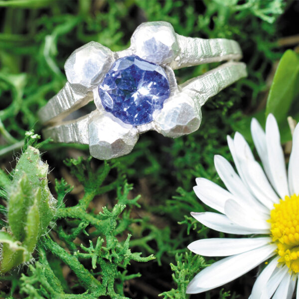 Silberring PRINCESS mit Tansanit aus der FAIRY TALES Kollektion