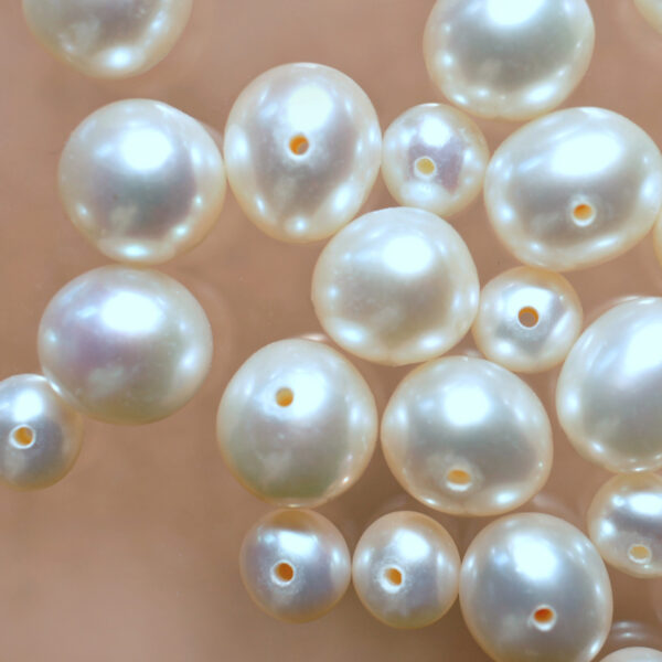 WATERWORLD - gebohrte Perlen