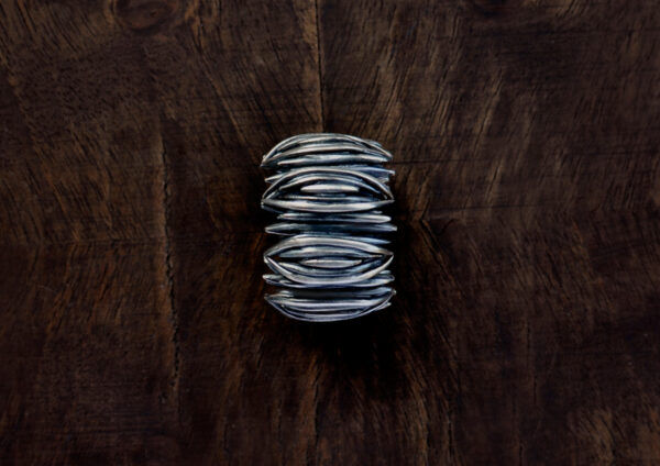 Silberring SPINE aus der DARK STARS Kollektion