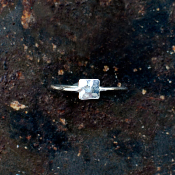 HÄMMERED - Ring 1 - Ring aus Silber, im Shop