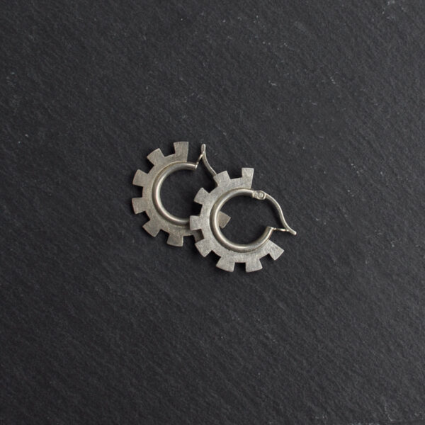 Ohrringe NAGUAL, klein, in silber aus der OTHERS Kollektion